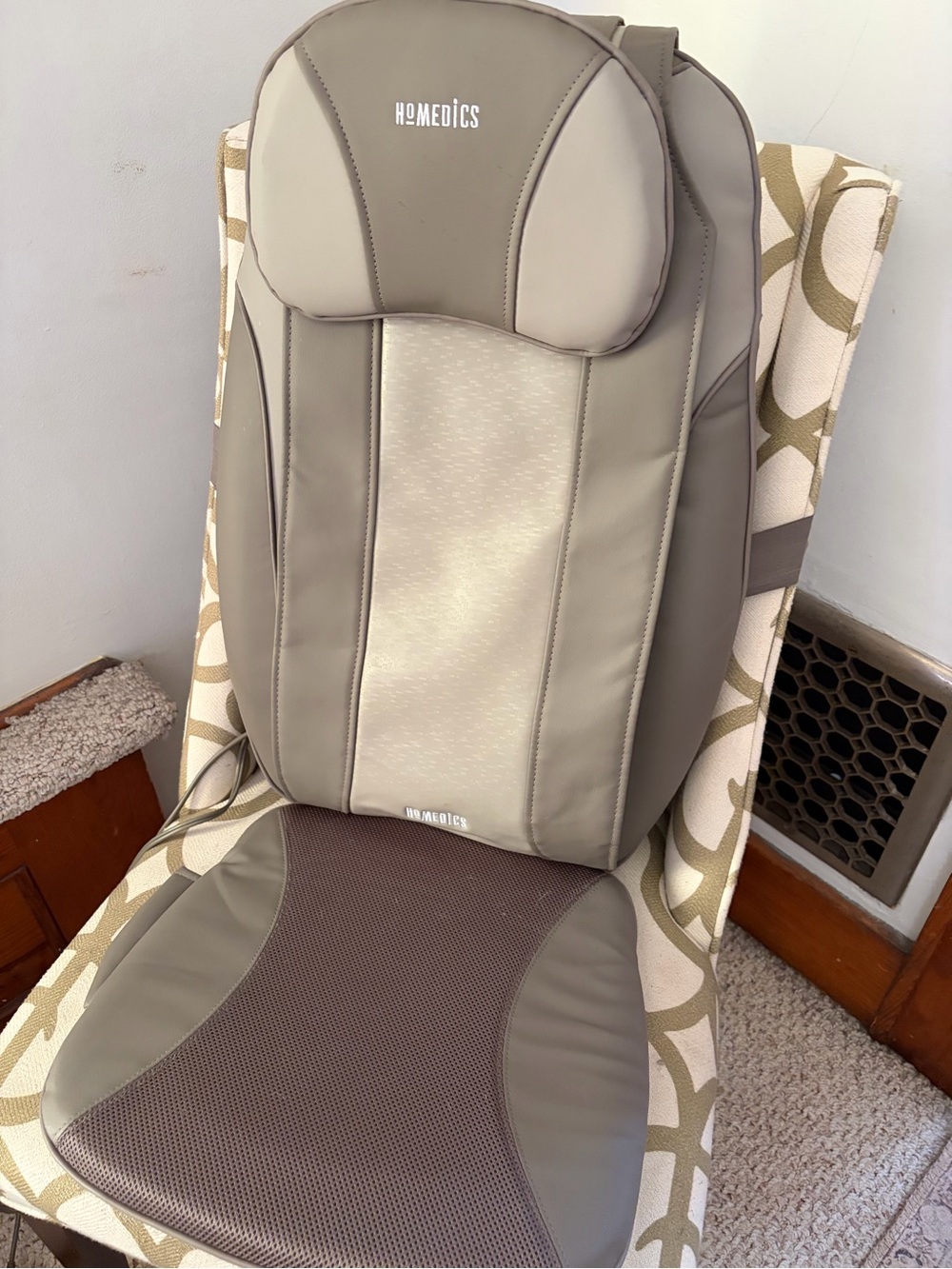 HoMedics ❤️‍🩹 3D Shiatsu Plus Cussioned Chair Massage